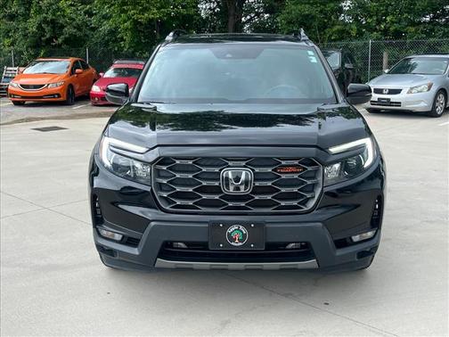 Crystal Black Pearl 2023 Honda Passport TrailSport
