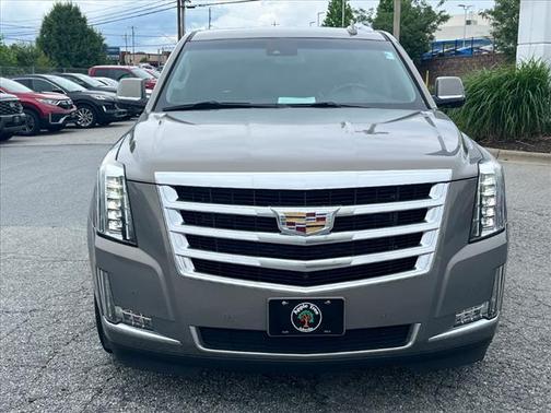 2017 Cadillac Escalade Luxury