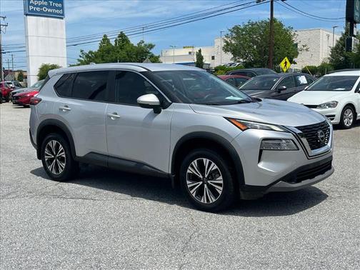 Brilliant Silver Metallic 2022 Nissan Rogue SV