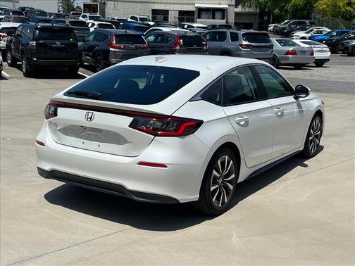 Platinum White Pearl 2024 Honda Civic EX-L
