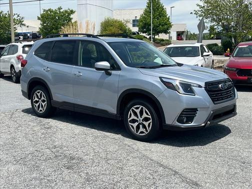 Ice Silver Metallic 2023 Subaru Forester Premium
