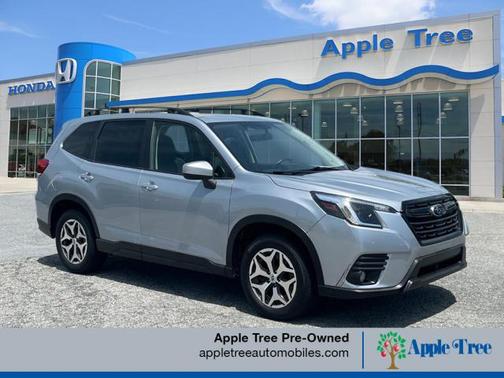 Ice Silver Metallic 2023 Subaru Forester Premium