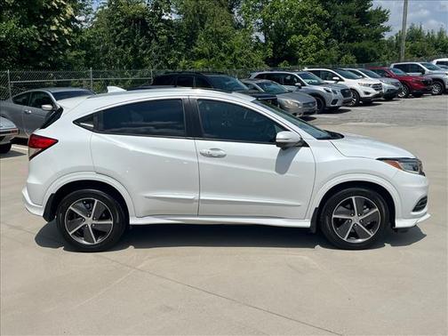 Platinum White Pearl 2019 Honda HR-V Touring