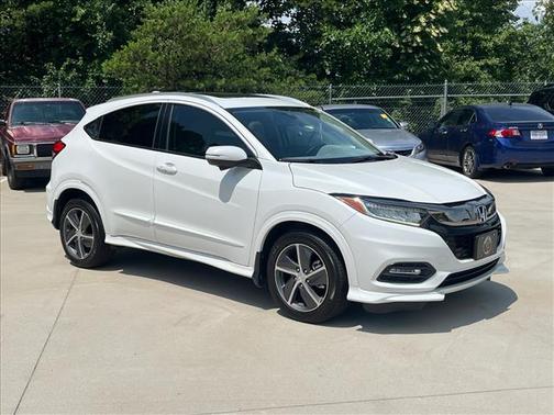 Platinum White Pearl 2019 Honda HR-V Touring