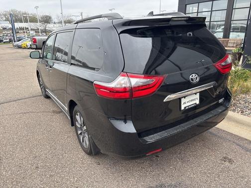 2020 Toyota Sienna Limited Premium