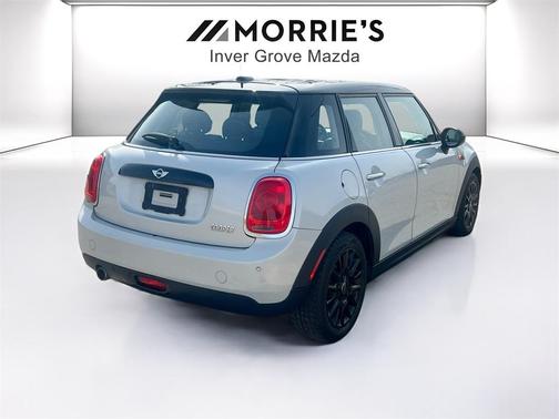 2017 MINI Hardtop Cooper