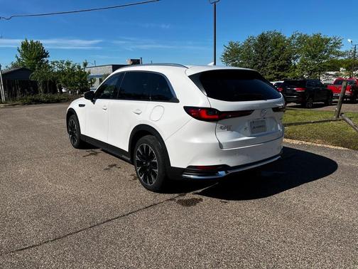 2024 Mazda CX-90 PHEV Premium Plus