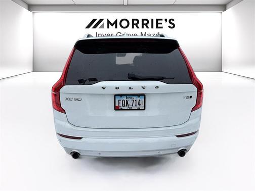 2018 Volvo XC90 T5 Momentum