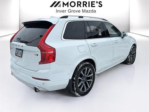 2018 Volvo XC90 T5 Momentum