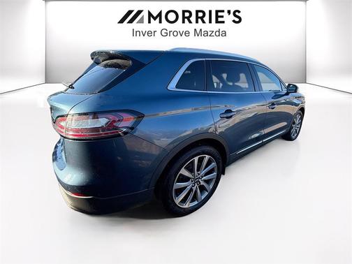 2019 Lincoln Nautilus Select