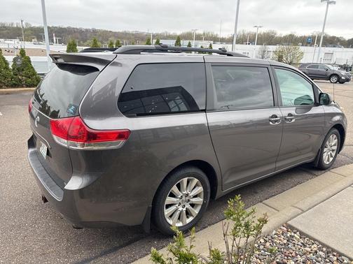 2013 Toyota Sienna XLE