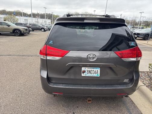 2013 Toyota Sienna XLE