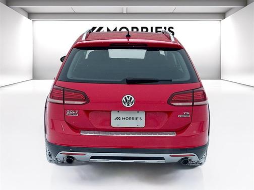 2018 Volkswagen Golf Alltrack TSI S