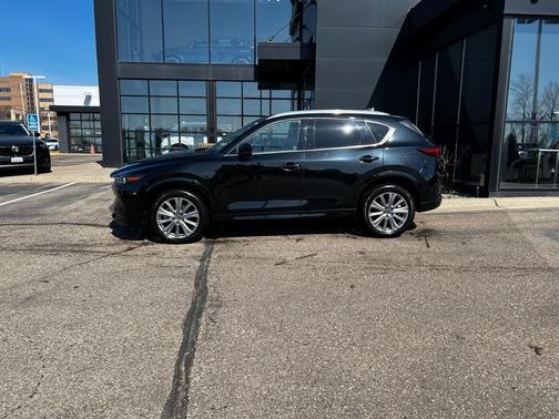 2022 Mazda CX-5 Signature