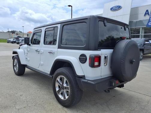 2023 Jeep Wrangler SAHARA