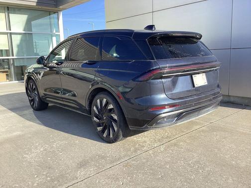 2024 Lincoln Nautilus Reserve