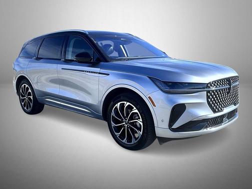 2024 Lincoln Nautilus Reserve