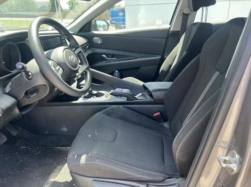 2021 Hyundai ELANTRA SE