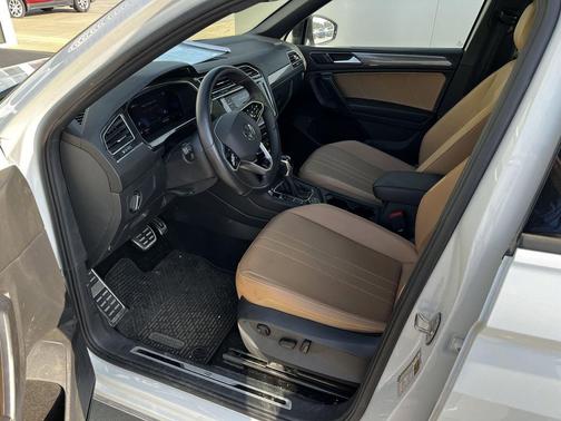 2023 Volkswagen Tiguan 2.0T SE R-Line Black 4MOTION