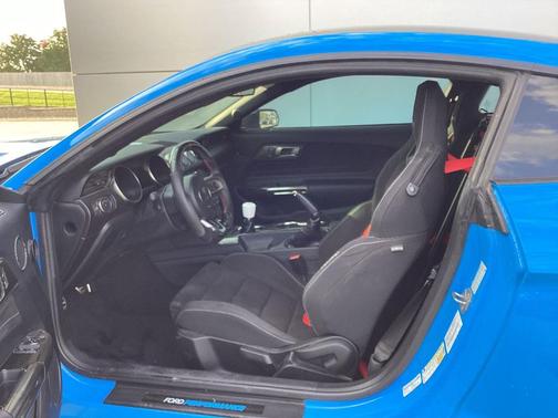 2017 Ford Shelby GT350 Base