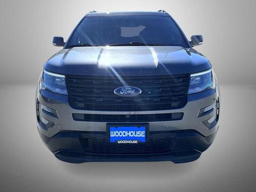 Magnetic Metallic 2016 Ford Explorer Sport