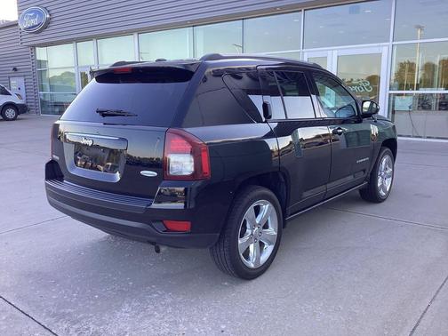Black Clearcoat 2016 Jeep Compass Latitude