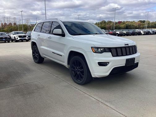 2020 Jeep Grand Cherokee Altitude