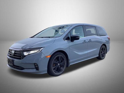 Sonic Gray Pearl 2024 Honda Odyssey Sport