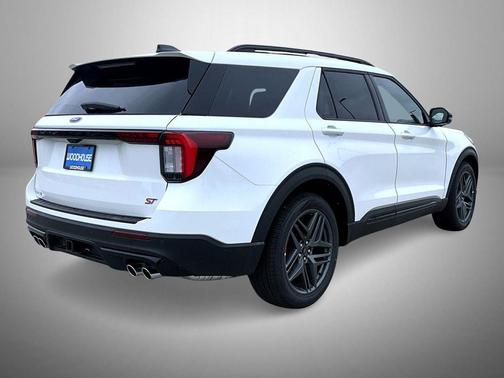 Star White Metallic Tri-Coat 2026 Ford Explorer ST