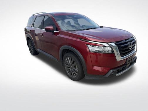 2022 Nissan Pathfinder SL 4WD