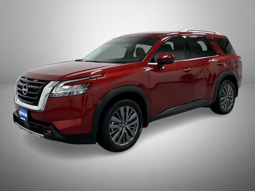 2022 Nissan Pathfinder SL 4WD