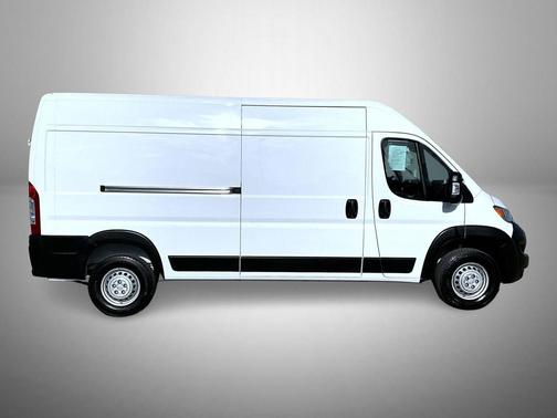 Bright White Clearcoat 2025 RAM ProMaster 2500 Tradesman
