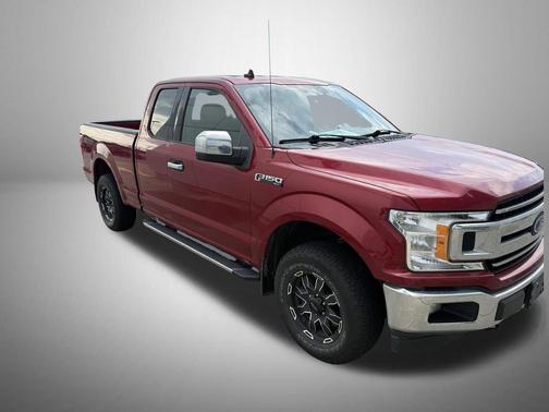Ruby Red Metallic Tinted Clearcoat 2019 Ford F-150 XLT