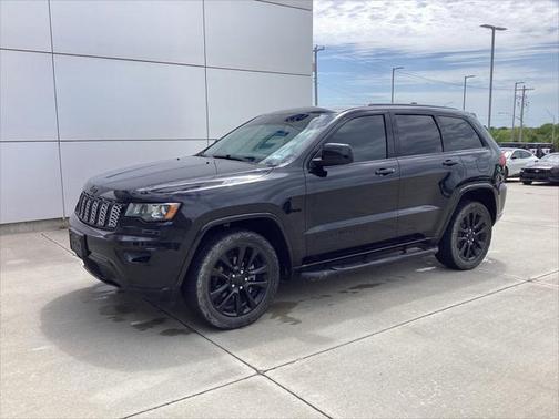 2017 Jeep Grand Cherokee Altitude