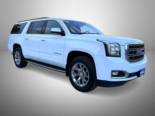 Summit White 2016 GMC Yukon XL SLT