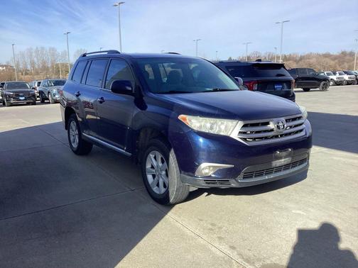 2013 Toyota Highlander SE