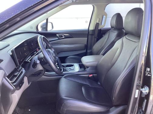 2025 Kia Carnival LXS