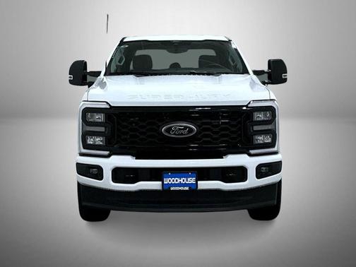 2026 Ford F-350 XLT