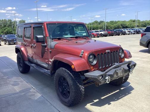 Pem 2010 Jeep Wrangler Unlimited Sahara