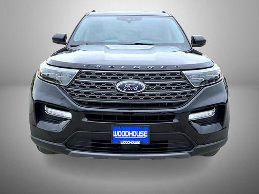 Agate Black Metallic 2023 Ford Explorer XLT