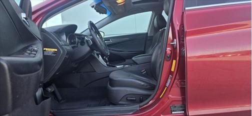2012 Hyundai SONATA SE