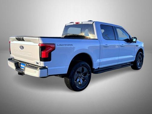 2025 Ford F-150 Lightning Flash