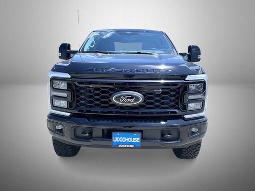 Agate Black Metallic 2026 Ford F-250 Lariat