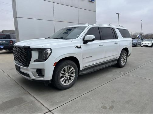 2021 GMC Yukon XL SLT