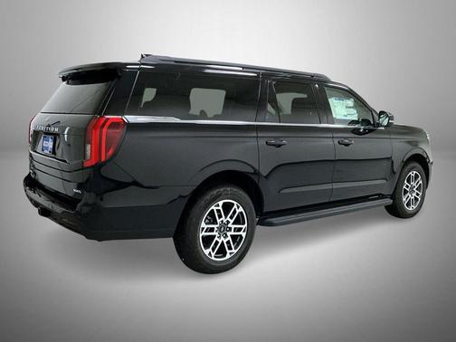 2025 Ford Expedition Max Active 4x4