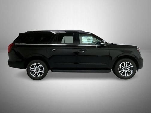 2025 Ford Expedition Max Active 4x4