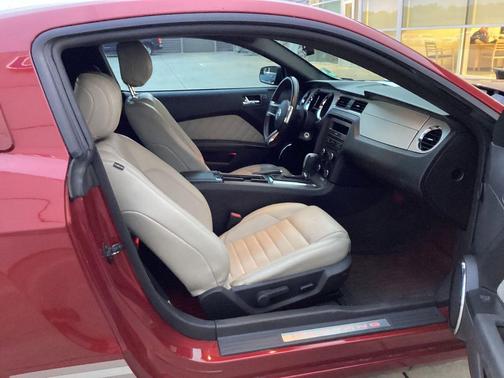 2014 Ford Mustang V6 Premium