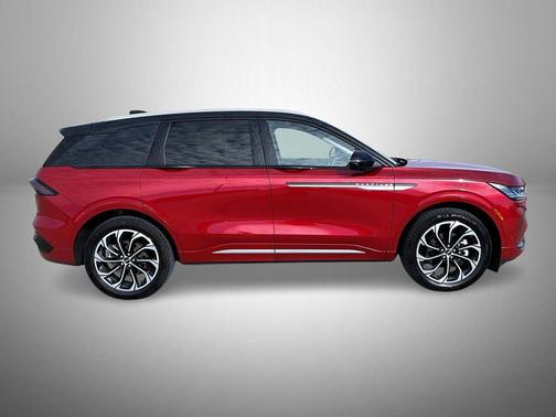 2024 Lincoln Nautilus Reserve