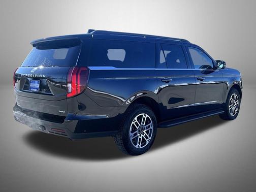 2025 Ford Expedition Max Active 4x4