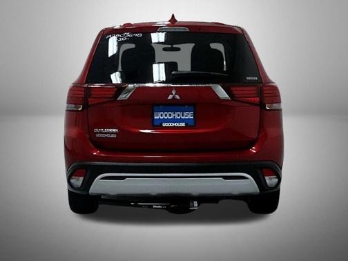 2020 Mitsubishi Outlander SE